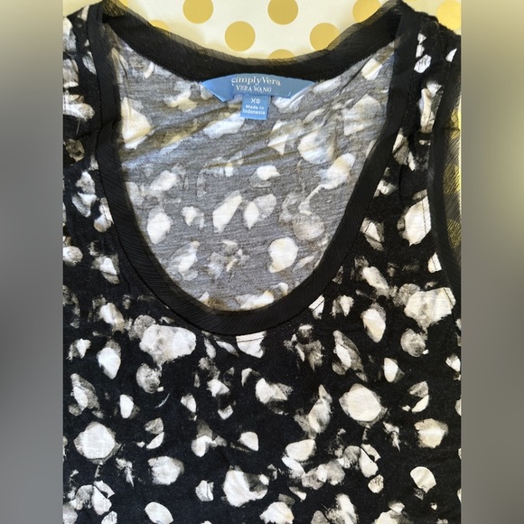 Simply Vera Vera Wang Asymmetrical Black and White Tank Top - Picture 2 of 2